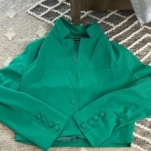 VICI Theresa Crop Blazer in Emerald